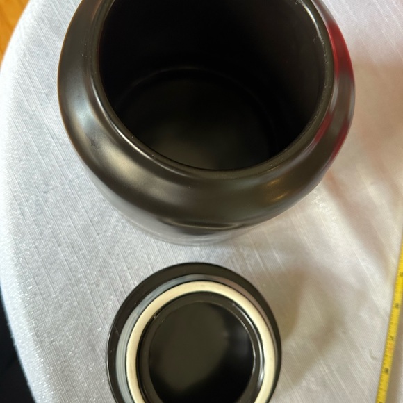 Rae Dunn Cookie Jar - Black 🍪🍪🍪 - Picture 6 of 8